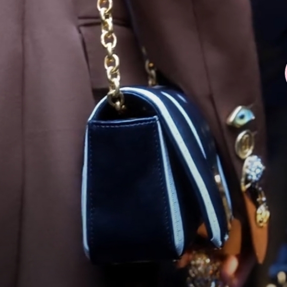 Schiaparelli Black&White Tape Measure motiff Clutch/bag With Key Charm - Picture 4 of 13